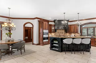 712 E Hillside Rd, Naperville, IL 60540 - Photo 21