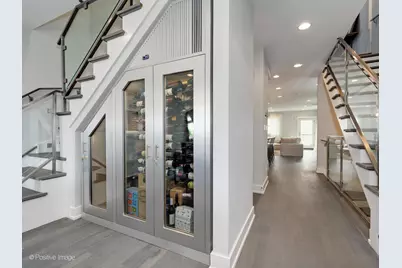 602 N May Street #3, Chicago, IL 60642 - Photo 7