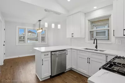 5115 S Melvina Avenue, Chicago, IL 60638 - Photo 13