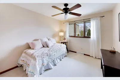 7717 Rohrer Drive, Downers Grove, IL 60516 - Photo 25