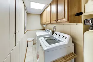 7717 Rohrer Dr, Downers Grove, IL 60516 - Photo 27