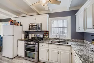 19W720 Woodland Ave, Addison, IL 60101 - Photo 7