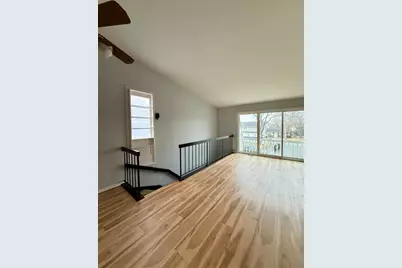 330 Hampton Court #D, Bloomingdale, IL 60108 - Photo 3