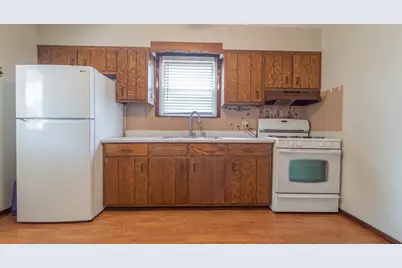 10439 S Avenue M, Chicago, IL 60617 - Photo 9