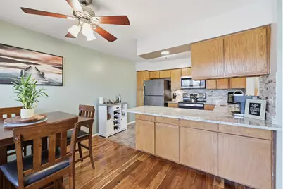 1821 Pebble Beach Circle #1, Elk Grove Village, IL 60007 - Photo 5