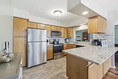 1821 Pebble Beach Circle #1, Elk Grove Village, IL 60007 - Photo 3