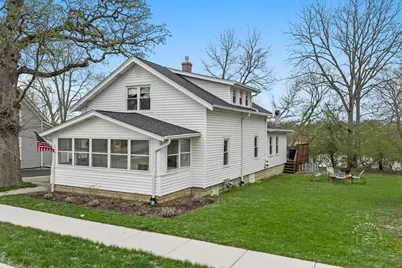 304 S Water Street, Batavia, IL 60510 - Photo 1