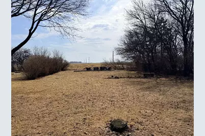 815 W Walnut Street, Oglesby, IL 61348 - Photo 5