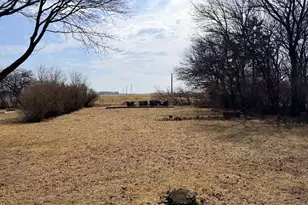 815 W Walnut St, Oglesby, IL 61348 - Photo 5