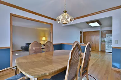 27W225 Ash Court, Winfield, IL 60190 - Photo 9