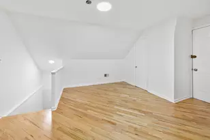 3037 N Southport Ave, Chicago, IL 60657 - Photo 9