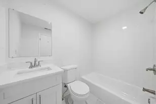 3037 N Southport Ave, Chicago, IL 60657 - Photo 5