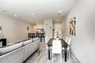 1154 W Ohio St, Chicago, IL 60642 - Photo 5