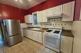 214 Franklin Ave, Waukegan, IL 60085 - Photo 7