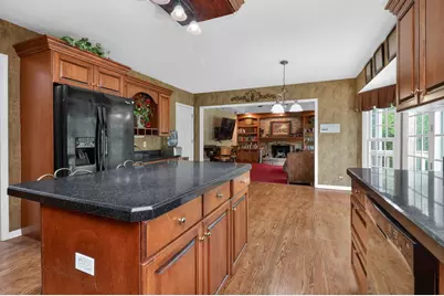 26W248 Tuckaway Court, Winfield, IL 60190 - Photo 9