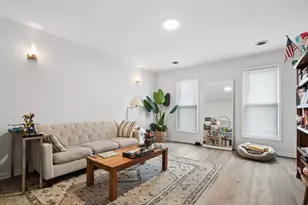 2909 N Hoyne Ave, Chicago, IL 60618 - Photo 11