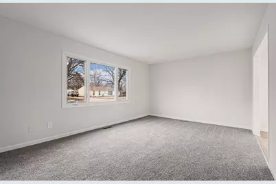 122 Longbeach Road, Montgomery, IL 60538 - Photo 3