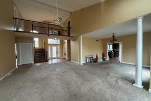 327 Royal Oak Dr, Steger, IL 60475 - Photo 9