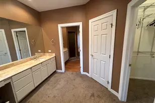 327 Royal Oak Dr, Steger, IL 60475 - Photo 21