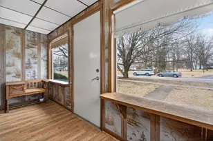 806 16th St, Mendota, IL 61342 - Photo 3