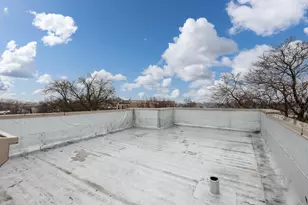 3414 W Le Moyne St, Chicago, IL 60651 - Photo 29