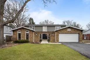 1695 Overland Trail, Deerfield, IL 60015 - Photo 1