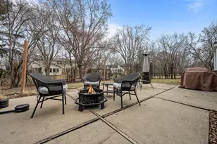 1695 Overland Trail, Deerfield, IL 60015 - Photo 21