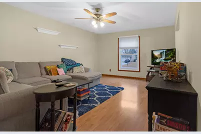 922 Coventry Lane, Crystal Lake, IL 60014 - Photo 5