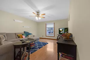 922 Coventry Ln, Crystal Lake, IL 60014 - Photo 5