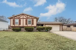 922 Coventry Ln, Crystal Lake, IL 60014 - Photo 25