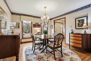 570 Violet Ln, Batavia, IL 60510 - Photo 5