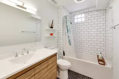 3051 N Drake Avenue, Chicago, IL 60618 - Photo 17