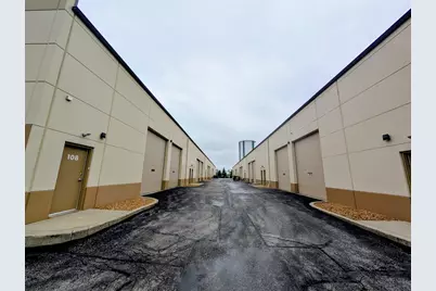 650 Willowbrook Center Parkway #205, Willowbrook, IL 60527 - Photo 3