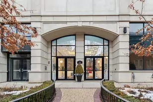 828 W Grace St, Chicago, IL 60613 - Photo 3