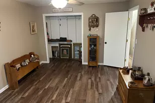 6049 E Flyers Dr, Chicago, IL 62898 - Photo 11