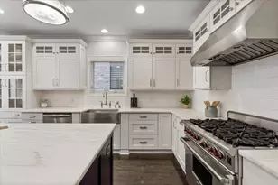 1937 W Melrose St, Chicago, IL 60657 - Photo 9