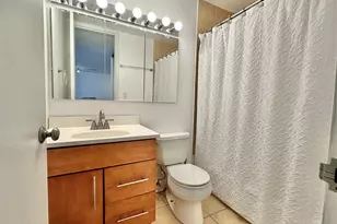 1960 N Lincoln Park West Ave, Chicago, IL 60614 - Photo 17