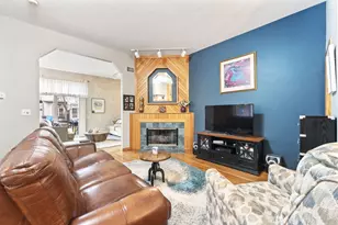 1030 Arbor Ct, Mount Prospect, IL 60056 - Photo 5