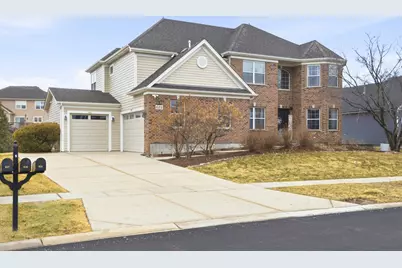 635 Slate Run, Elgin, IL 60124 - Photo 1