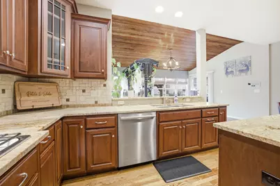 635 Slate Run, Elgin, IL 60124 - Photo 15