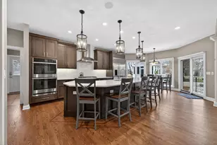 38W509 Golfview Ct, Saint Charles, IL 60175 - Photo 23