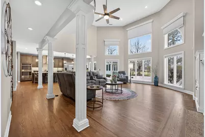 38W509 Golfview Court, Saint Charles, IL 60175 - Photo 13