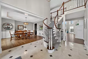 38W509 Golfview Ct, Saint Charles, IL 60175 - Photo 3