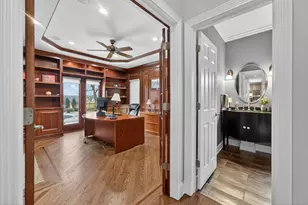 38W509 Golfview Ct, Saint Charles, IL 60175 - Photo 29