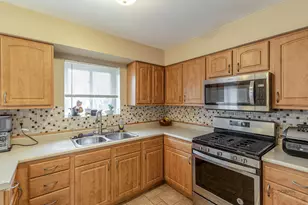 379 E Rimini Ct, Palatine, IL 60067 - Photo 5