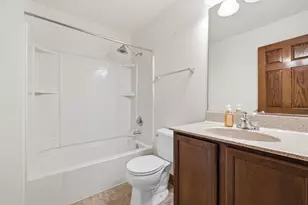 922 Saddle Ridge Dr, Joliet, IL 60432 - Photo 19