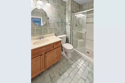 817 Blue Spruce Court, Lindenhurst, IL 60046 - Photo 9