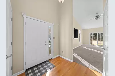 340 Manning Drive, Dekalb, IL 60115 - Photo 3