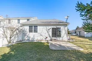 340 Manning Dr, Dekalb, IL 60115 - Photo 19