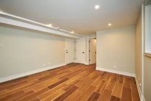 5200 N Winthrop Ave, Chicago, IL 60640 - Photo 11